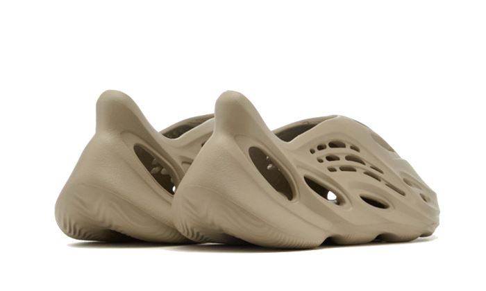 Adidas Yeezy Foam RNNR Stone Salt