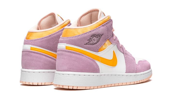 Air Jordan 1 Mid Arctic Pink