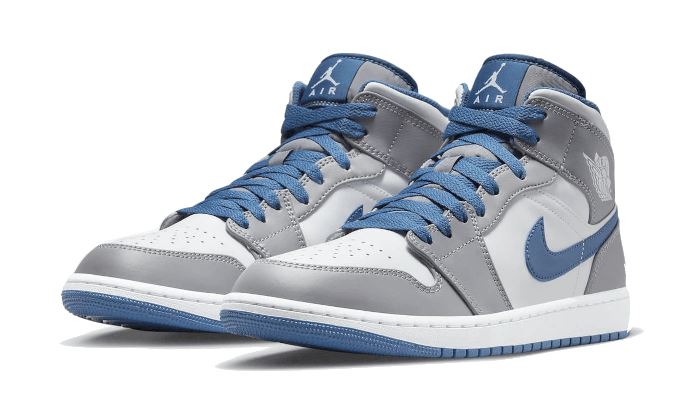 Air Jordan 1 Mid True Blue