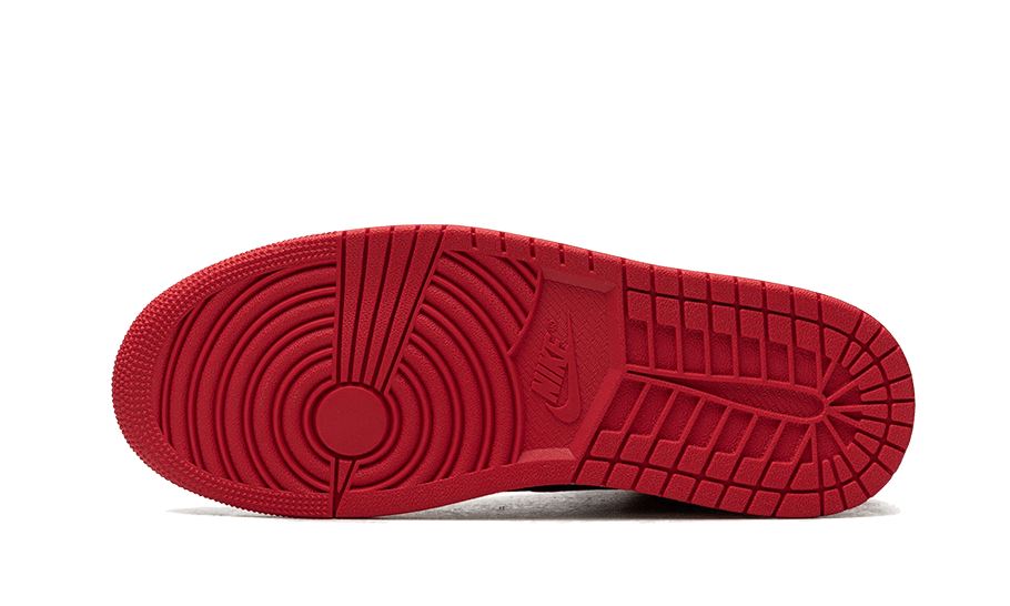 Air Jordan 1 Retro High OG Satin Bred