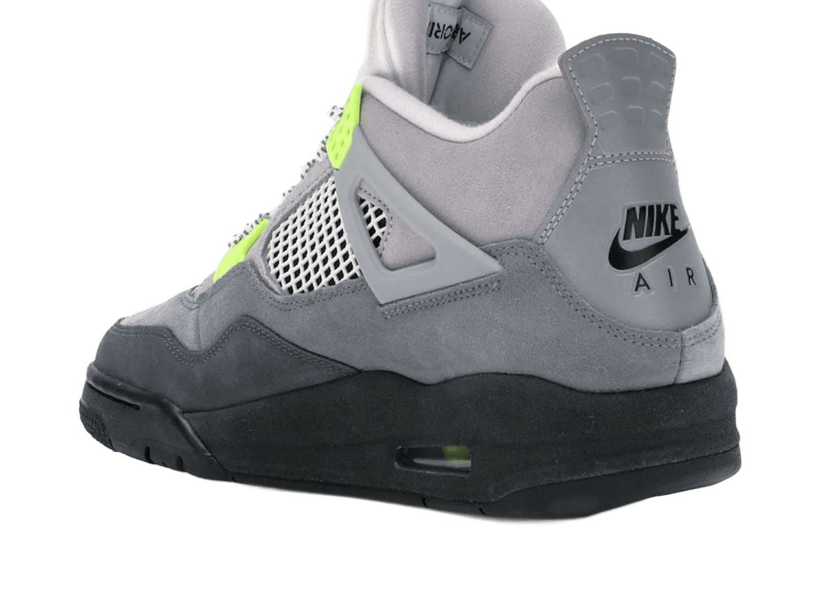 Air Jordan 4 Retro SE 95 Neon