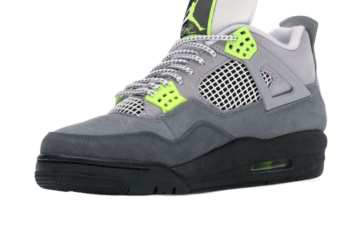 Air Jordan 4 Retro SE 95 Neon