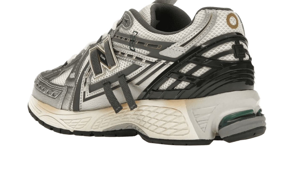 New Balance 1906A Silver Metalic Castlerock
