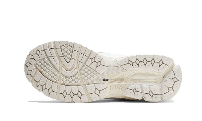 New Balance 1906D Protection Pack White Leather