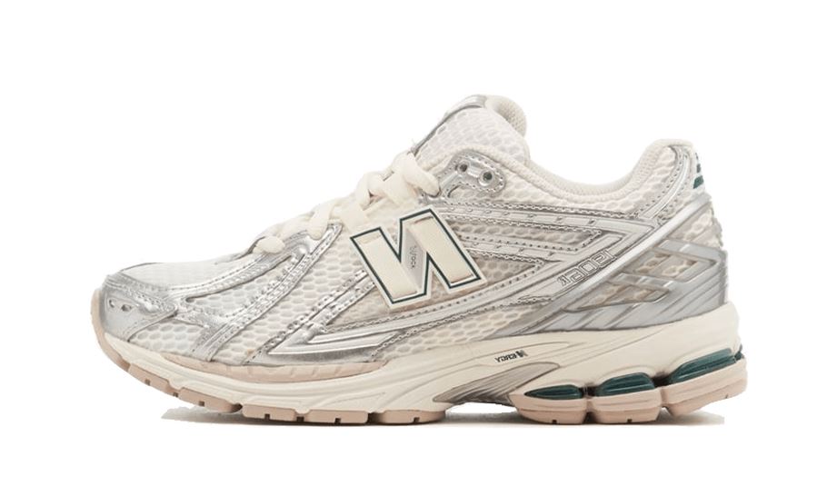 New Balance 1906R Silver Metallic Cream