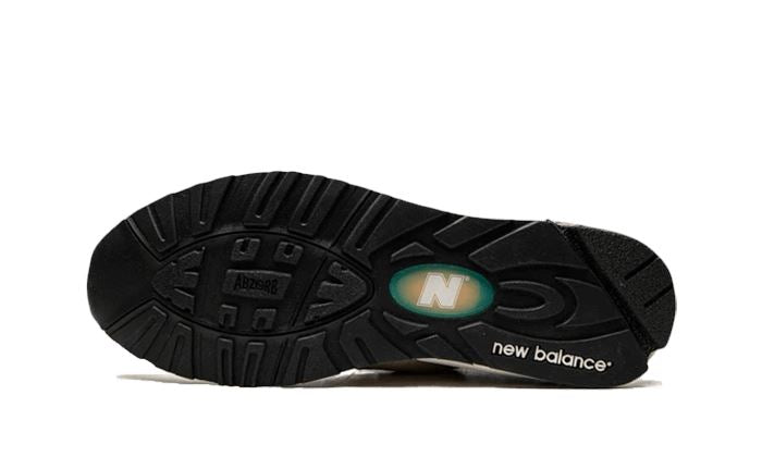 New Balance 990 V2 Kith Tannin