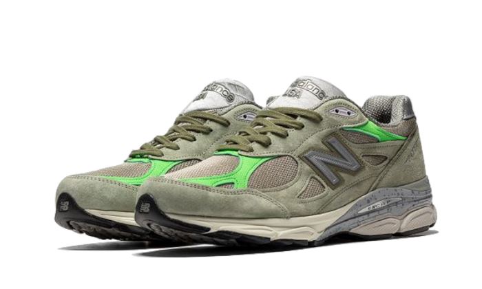 New Balance 990 V3 Patta Keep Your Family Close
