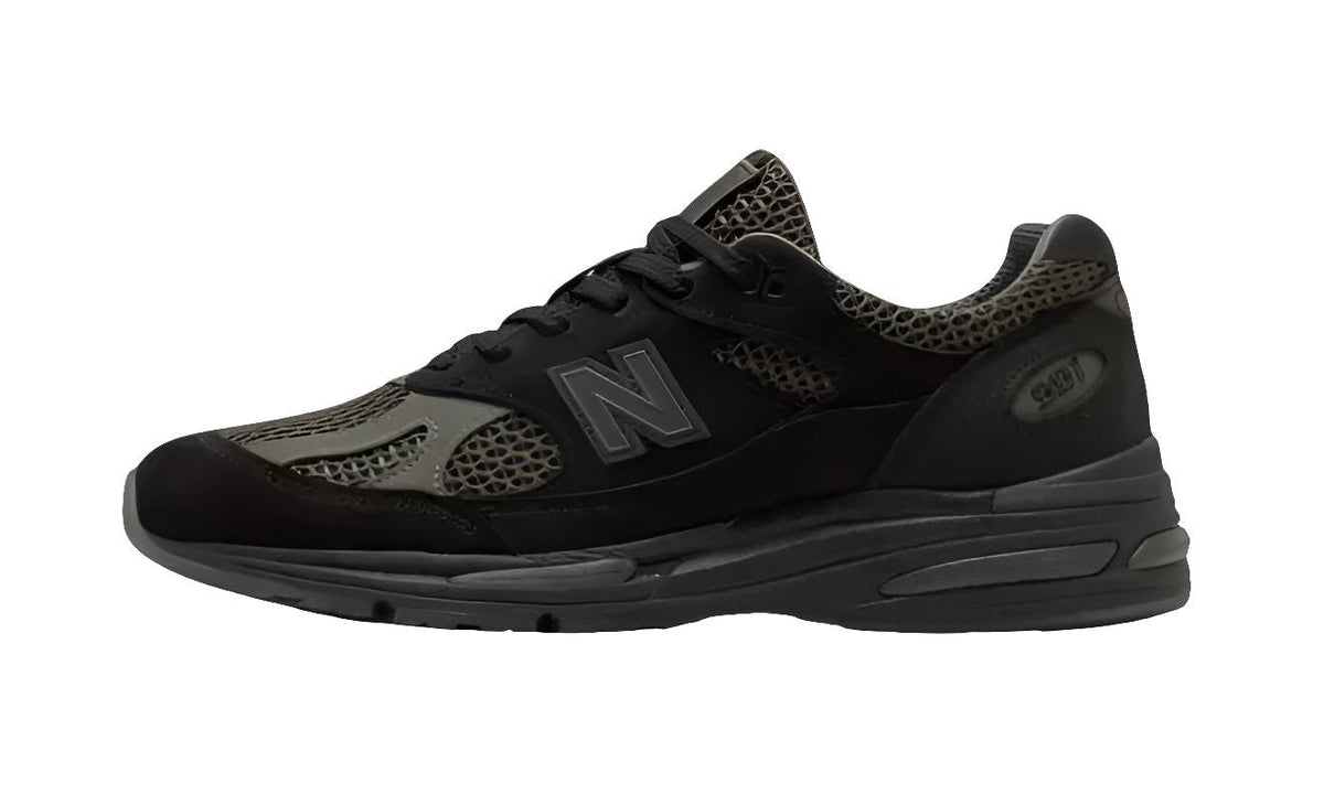 New Balance 991v2 MiUK Stone Island Black