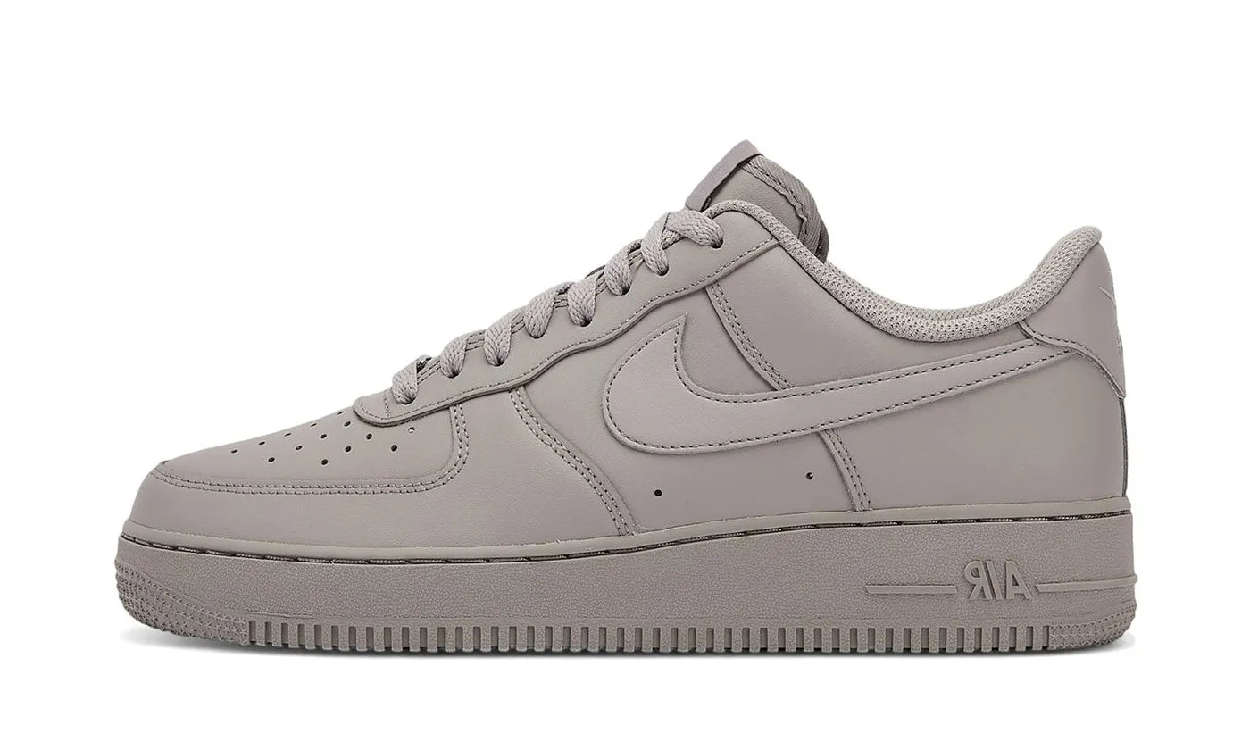 Nike Air Force 1 Low '07 College Grey