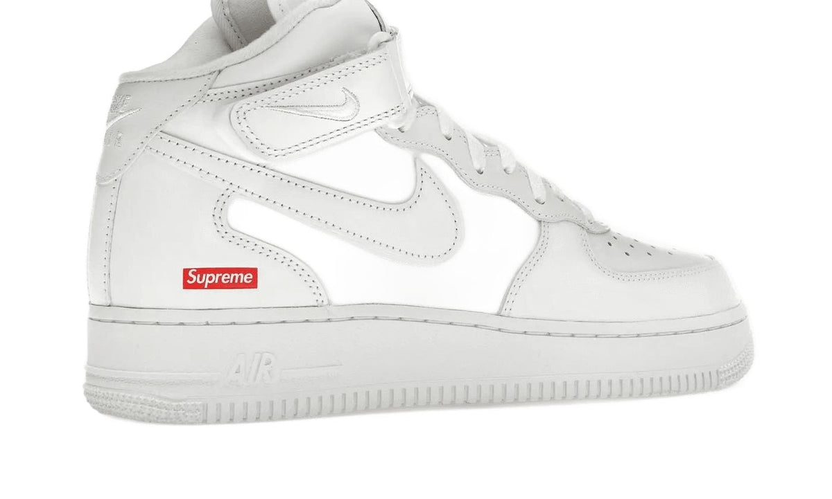 Nike Air Force 1 Mid Supreme White