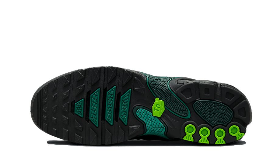 Nike Air Max Plus Drift Black Volt