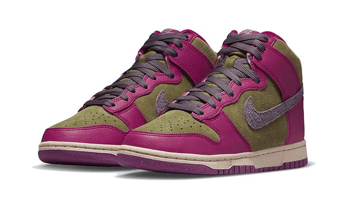 Nike Dunk High Dynamic Berry