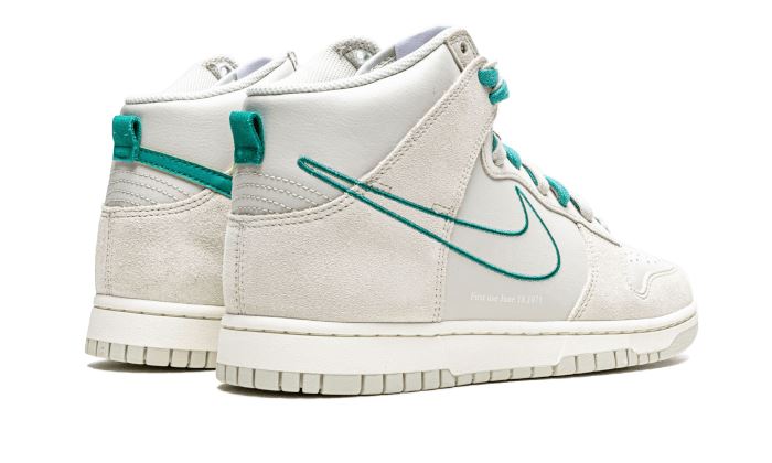 Nike Dunk High First Use Light Bone Green Noise