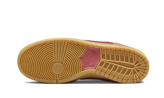 Nike SB Dunk Low Adobe