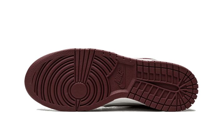 Nike Dunk Low Bordeaux