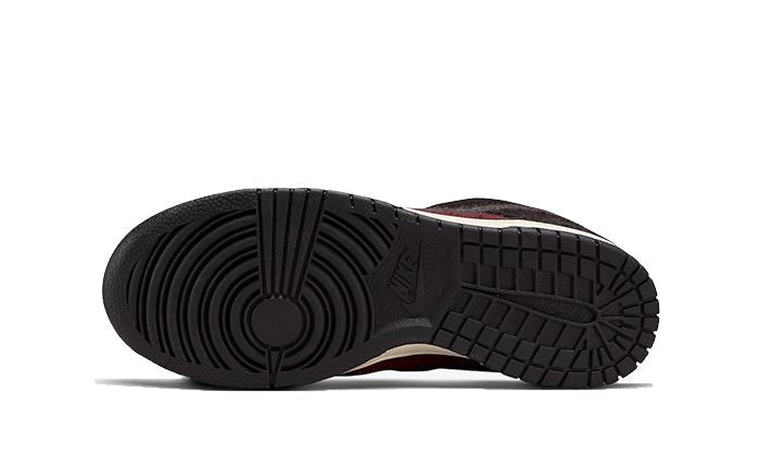 Nike Dunk Low SE Fleece Burgundy Crush