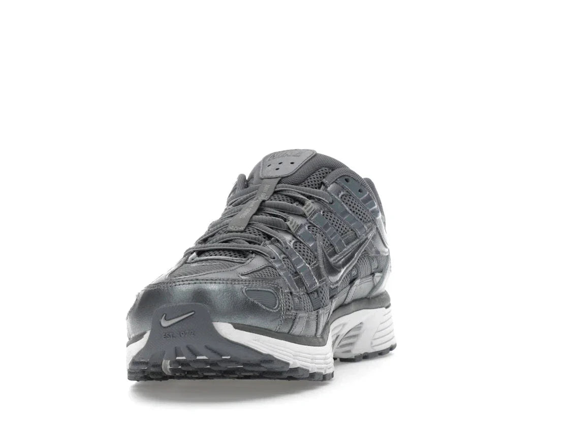 Nike P-6000 Metallic Cool Grey