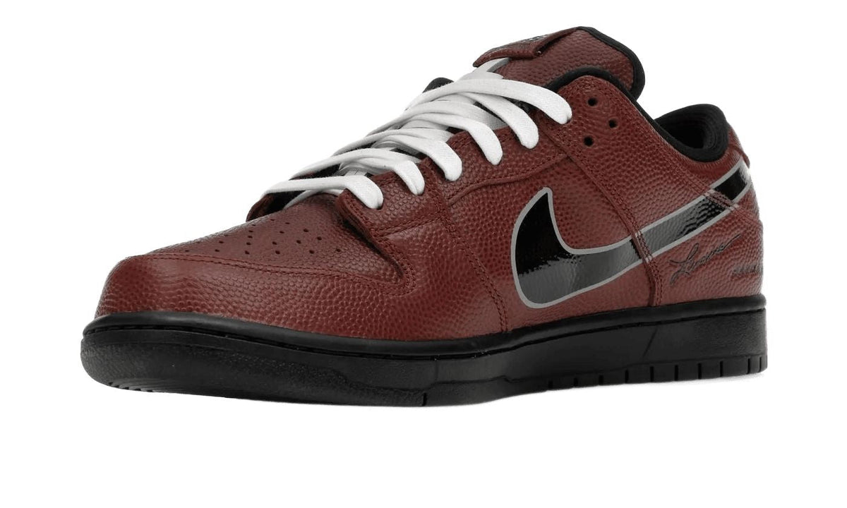 Nike SB Dunk Low Limosine Skateboards