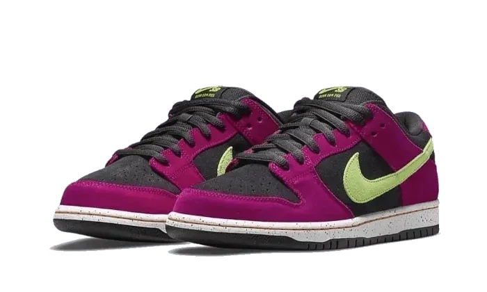 Nike SB Dunk Low Red Plum