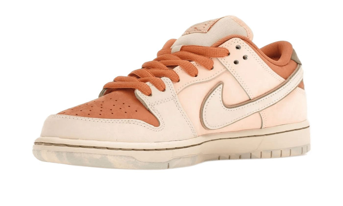 Nike SB Dunk Low Trocadéro Gardens