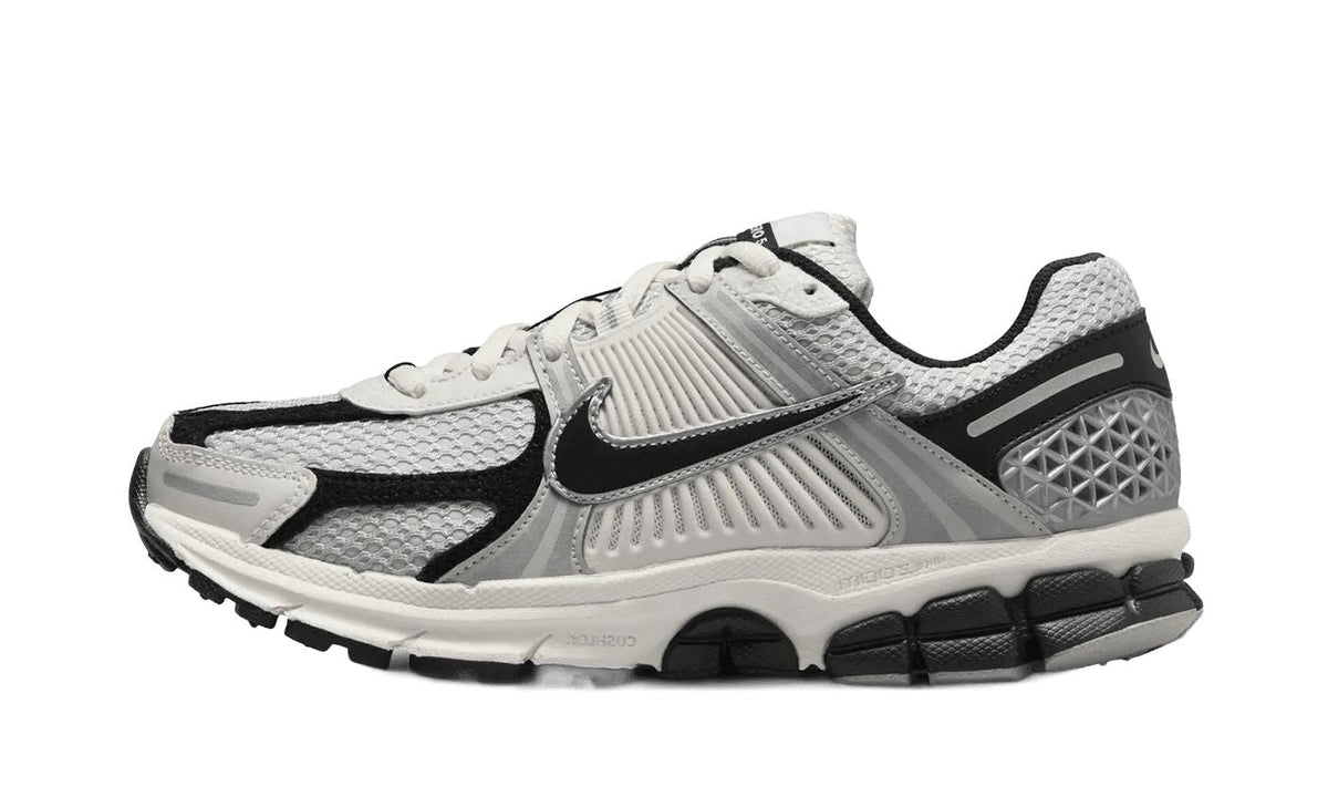 Nike Zoom Vomero 5 Photon Dust Black