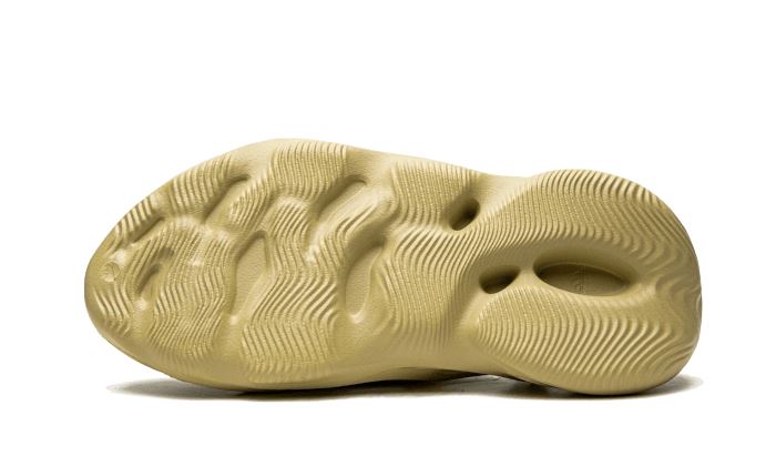 Adidas Yeezy Foam RNNR Sulfur