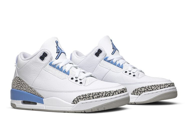 Air Jordan 3 UNC