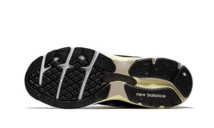 New Balance 990 V3 Black Green Yellow