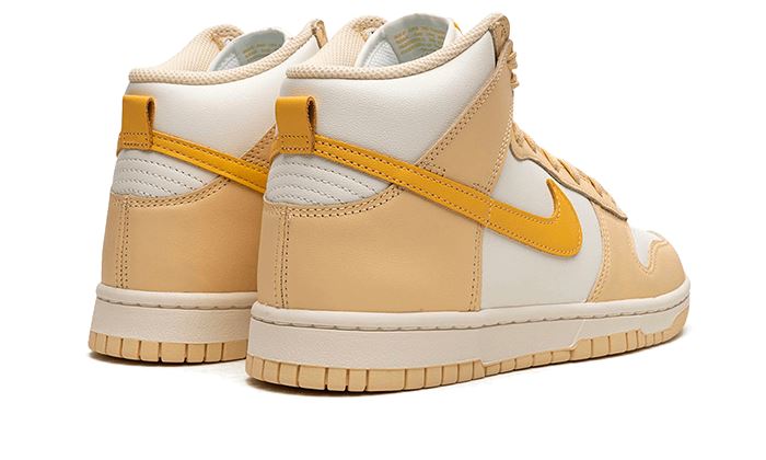 Nike Dunk High Pale Vanilla