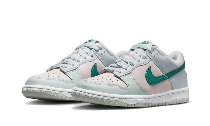 Nike Dunk Low Mineral Teal