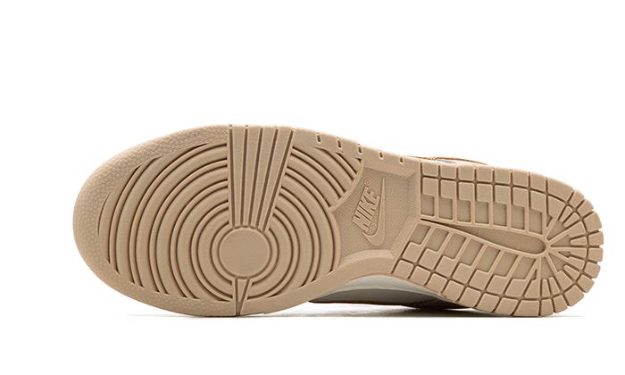 Nike Dunk Low Phantom Metallic Gold