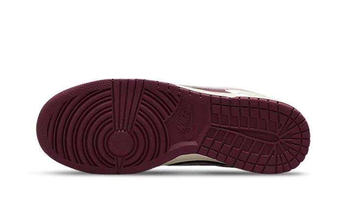 Nike Dunk Low Retro PRM Valentine's Day (2023)
