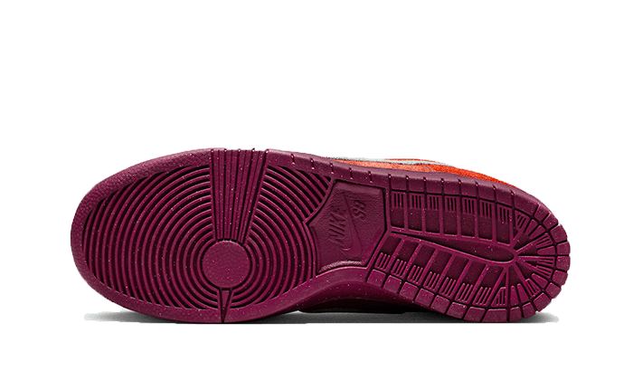Nike SB Dunk Low Mystic Red