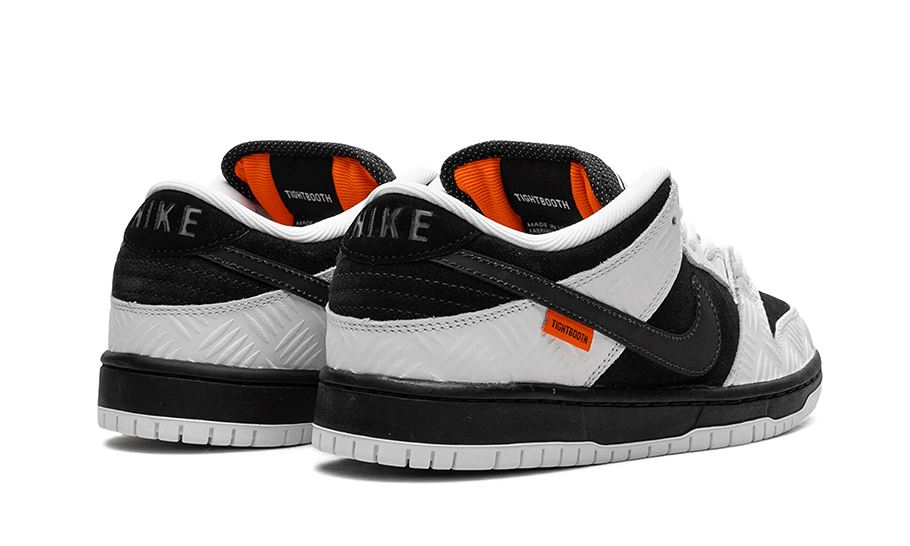 Nike SB Dunk Low TIGHTBOOTH