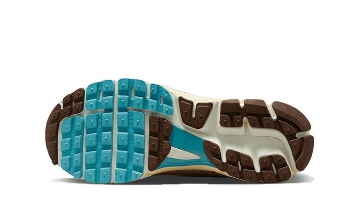 Nike Zoom Vomero 5 Oatmeal